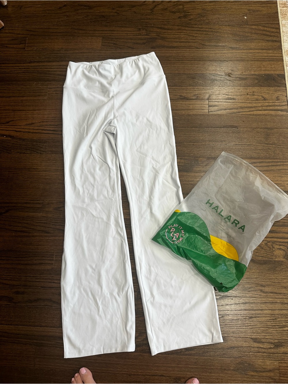 HALARA White Leggings - Picture 2 of 3